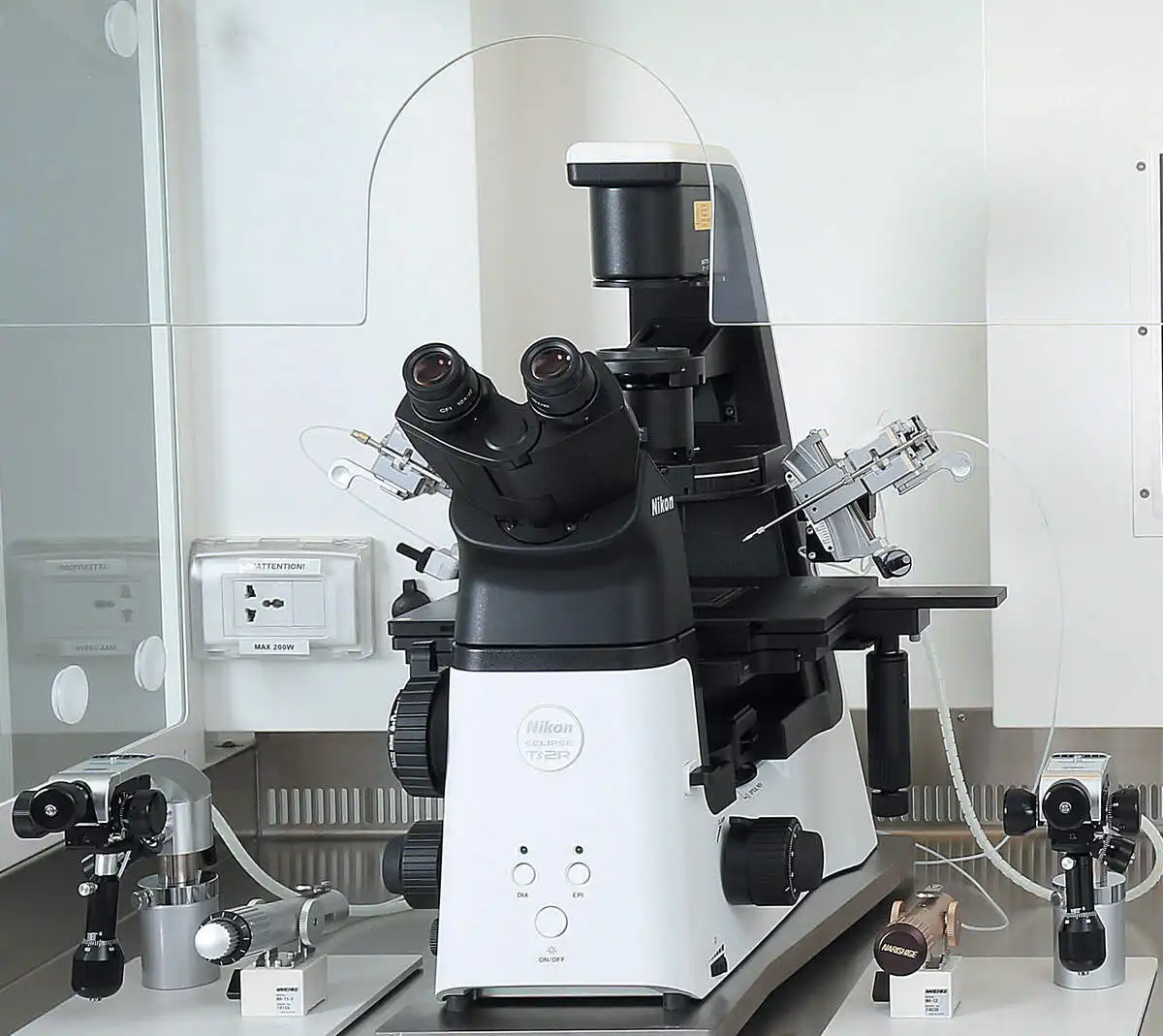 Easily fits inside laminar flow hoods